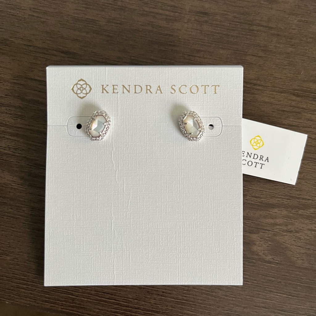Kendra Scott Iridescent Silver Earrings 60$